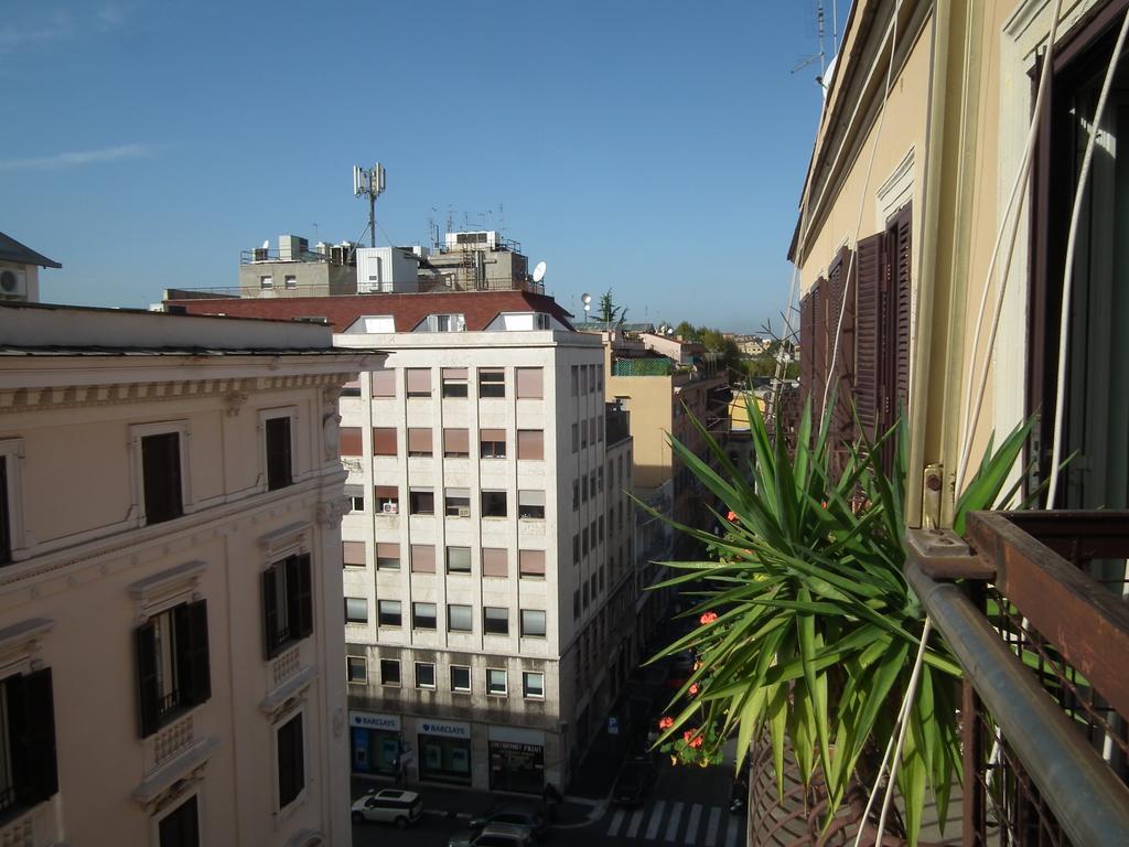Anthony House, Via Villafranca 2, Castro Pretorio Rome Exterior photo